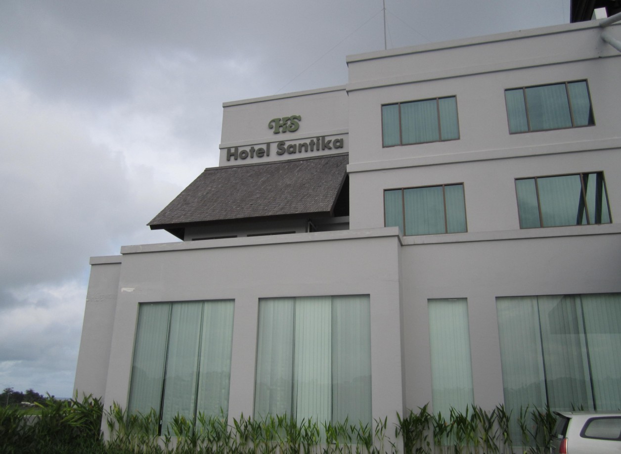  hotel santika Indonesia   Intelligent elevator access
